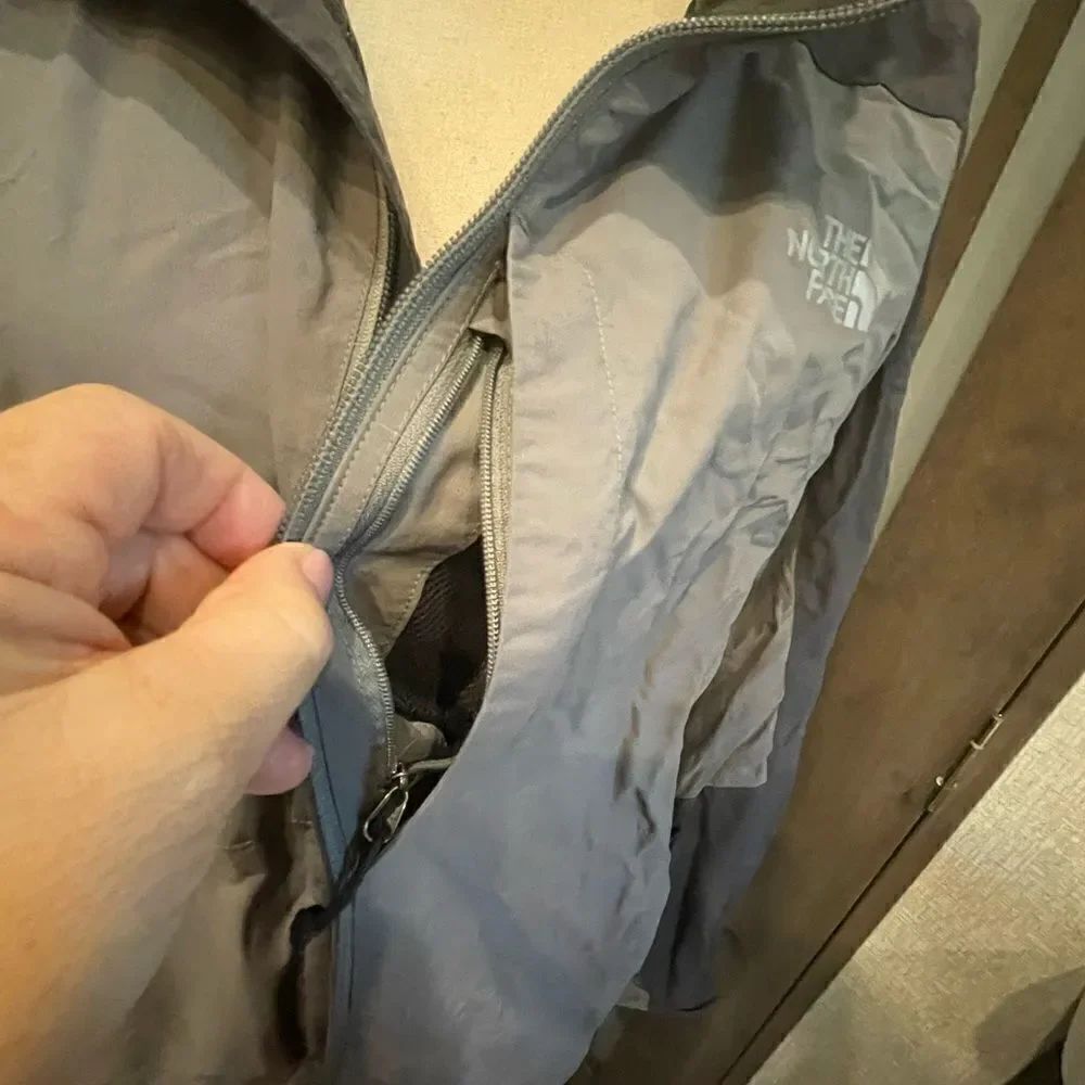 North face Jacket - Picture 2 of 7